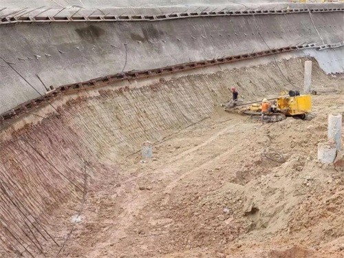 关岭基坑边坡加固