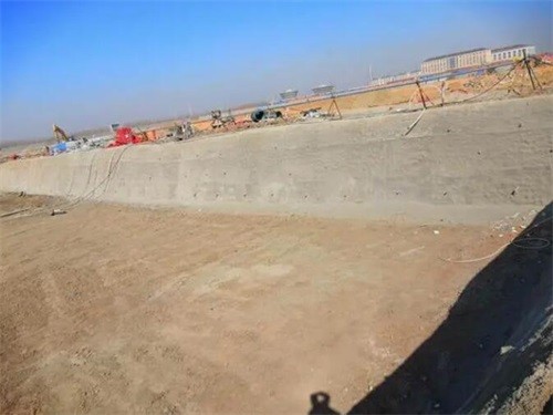 关岭高铁桩基础建设